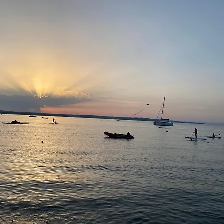 Aj 1 With Pool View, Santa Marina Village, 아파트 소조폴