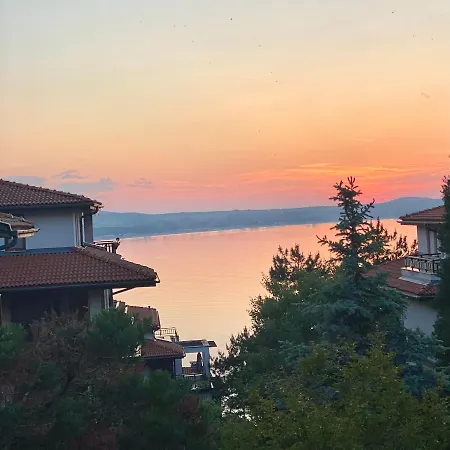 Aj 1 With Pool View, Santa Marina Village, Apartment