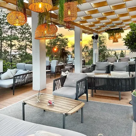 Aj 1 With Pool View, Santa Marina Village,