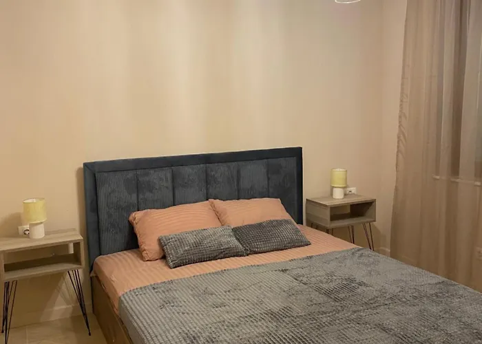 Aj 1 With Pool View, Santa Marina Village,